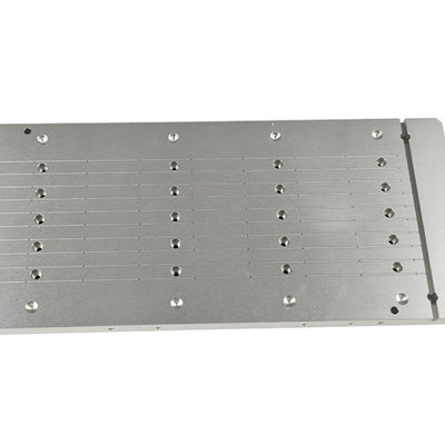 Buon prezzo Macchinari CNC a 5 assi a colori personalizzati per le capacità di fresatura di plastica PEEK incluse in linea