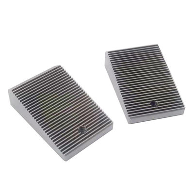 Buon prezzo Precisione di parti di produzione CNC personalizzate per accessori per motocicli in linea