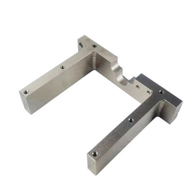 Buon prezzo 5 assi Servizi di lavorazione di macchine per la fresatura CNC Parti metalliche di precisione Macchine per la lavorazione CNC Acciaio al carbonio in linea